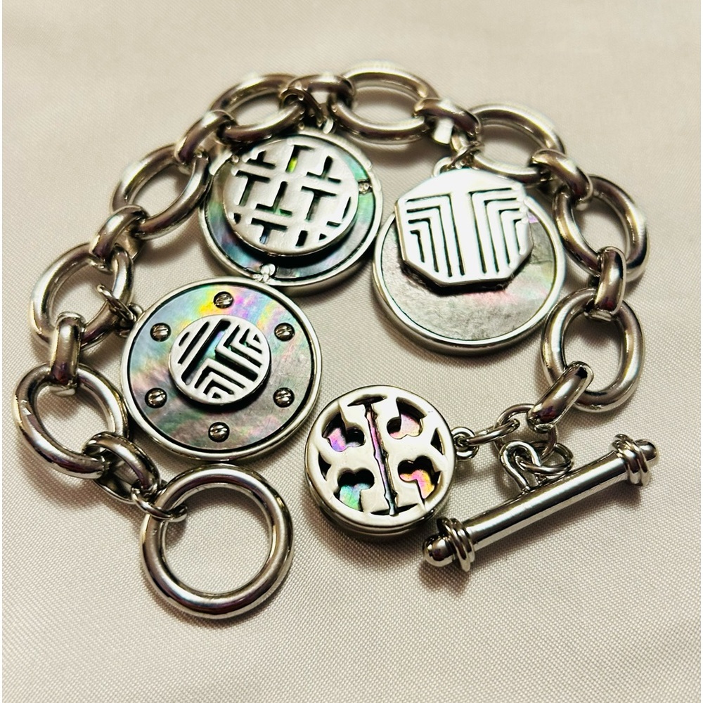 🔥NWOT🔥RARE Tory Burch Iridescent Charm Bracelet